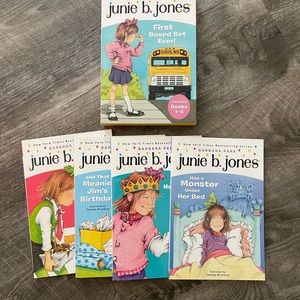 ❌SOLD❌ Junie B Jones Books 1-8